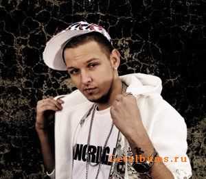St1m &   - 
