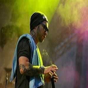 Schokk/YA - Input/Output (Rick Ross Instrumental)(2012)