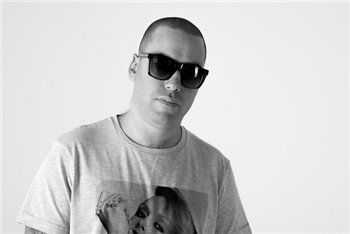 Slim (CENTR) feat. Рем Дигга, Нигатив (Триада), ГИГА - Телега (2013) Slim (CENTR) feat. Рем Дигга, Нигатив (Триада), ГИГА - Телега (2013)