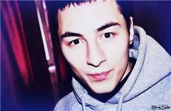 Тбили Тёплый feat. Вася Кимо, Месть, Витя Сенс - Остаться (WB prod) (2013) Тбили Тёплый feat. Вася Кимо, Месть, Витя Сенс - Остаться (WB prod) (2013)