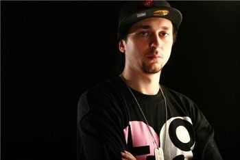 5 Плюх - На Дне (prod. by RMJ) (2013) 5 Плюх - На Дне (prod. by RMJ) (2013)