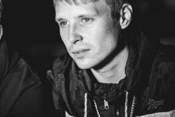 Леша Маэстро feat. Атри - Одноклассница (2013) Леша Маэстро feat. Атри - Одноклассница (2013)