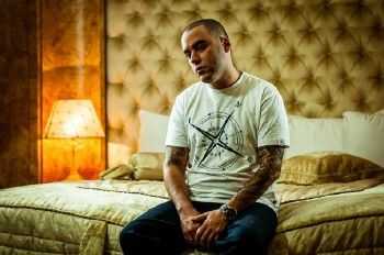 Slim (CENTR) feat.Daffy - Летняя (2014) Slim (CENTR) feat.Daffy - Летняя (2014)