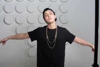 Yanix – Тусим (Prod. by Lil Smooky) (2015) Yanix – Тусим (Prod. by Lil Smooky) (2015)